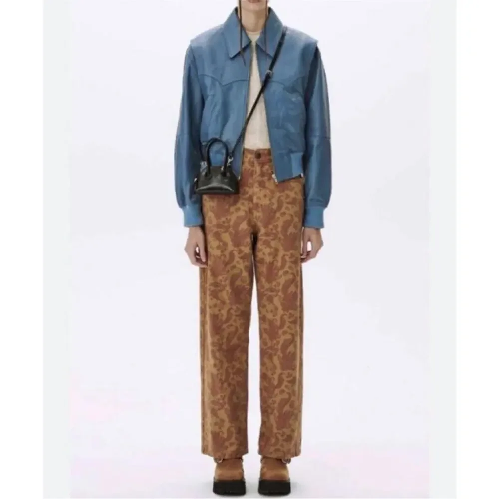 Brown tan paisley print
